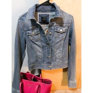 The Limited. Jean Jacket XS. Make offer 😊